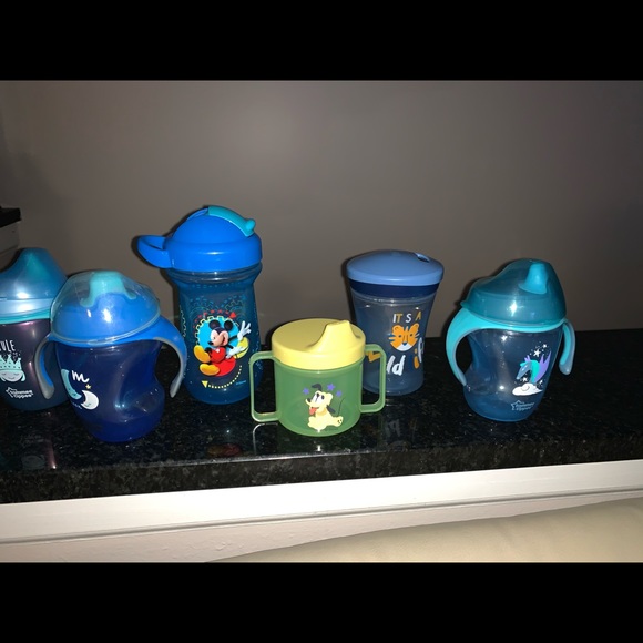 Baby sippy cups total of 10 - Picture 2 of 3